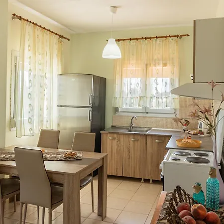 בית נופש Stauroula *